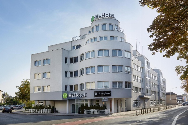 H+ Hotel Darmstadt image 1